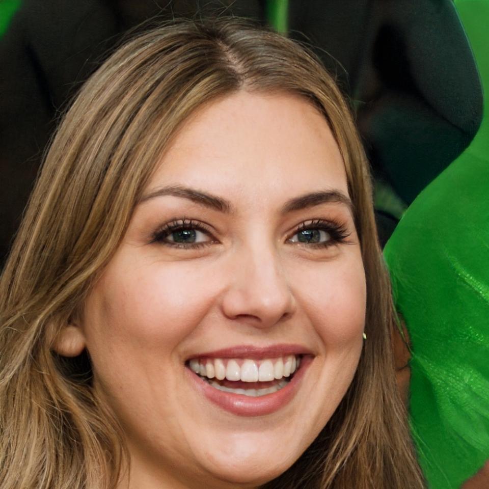 Astrid Holloway, Financial Education Director